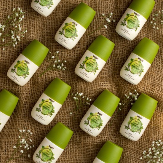 דאודורנט רול-און ללא אלומיניום בניחוח עץ התה שביט – 60 מ״ל