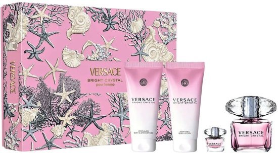 מארז בושם לאישה 90 מ''ל Versace Bright Crystal או דה טואלט E.D.T + בושם 5 מ''ל + ג'ל רחצה 100 מ''ל +  תחליב גוף 100 מ''ל